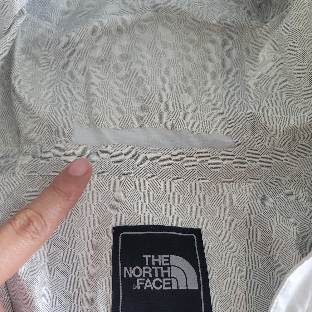 The North Face Hyvent Rain Jacket Medium - Picture 5 of 5